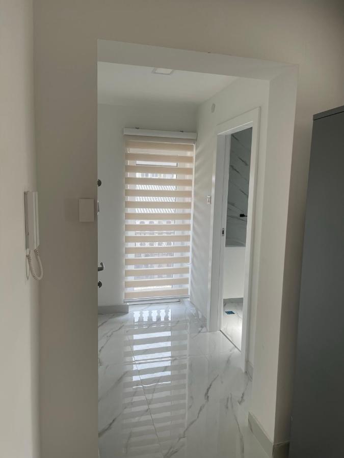 Rozi Apartments ซาเกร็บ ภายนอก รูปภาพ