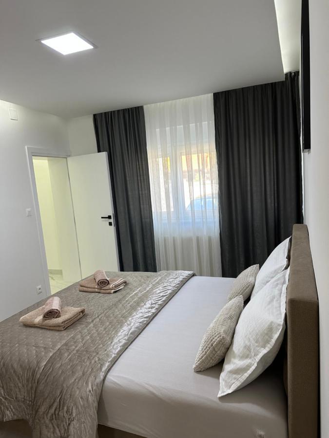 Rozi Apartments ซาเกร็บ ภายนอก รูปภาพ